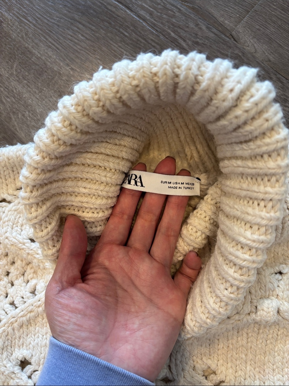 Zara Cream Open-Knit Cropped Turtleneck Sweater - Picture 5 of 7